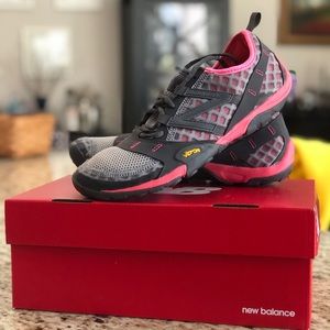 Size 9 new balance trail running shoes